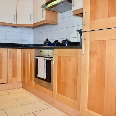 2 Bedroom With Parking In Ballsbridge Апартаменты Дублин